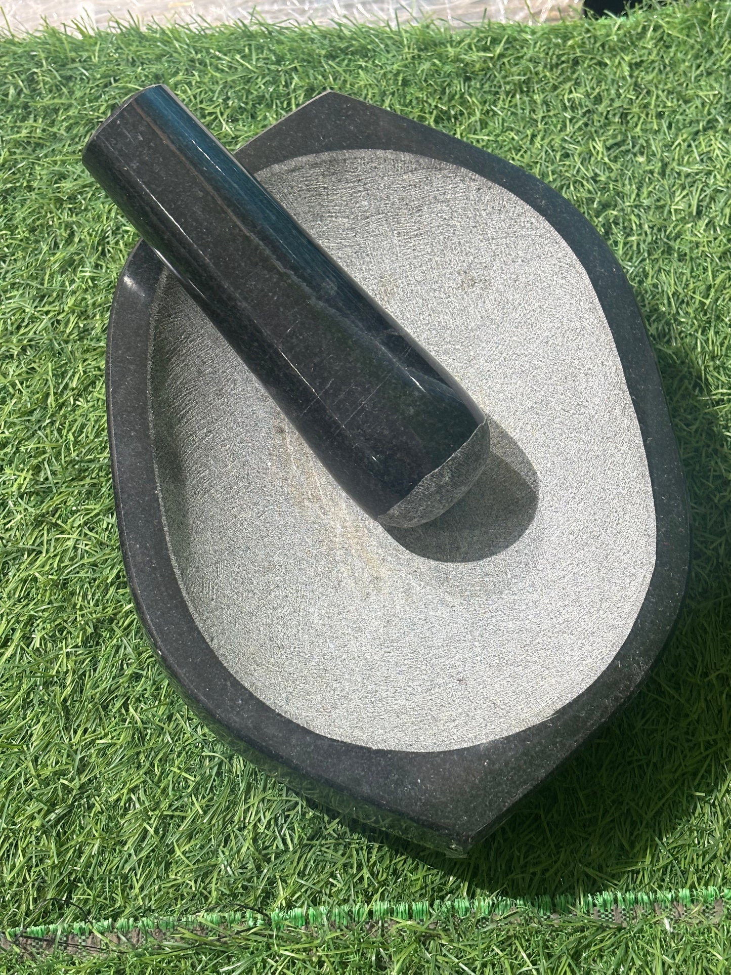 Leaf Mortar and Pestle (Kalvam)