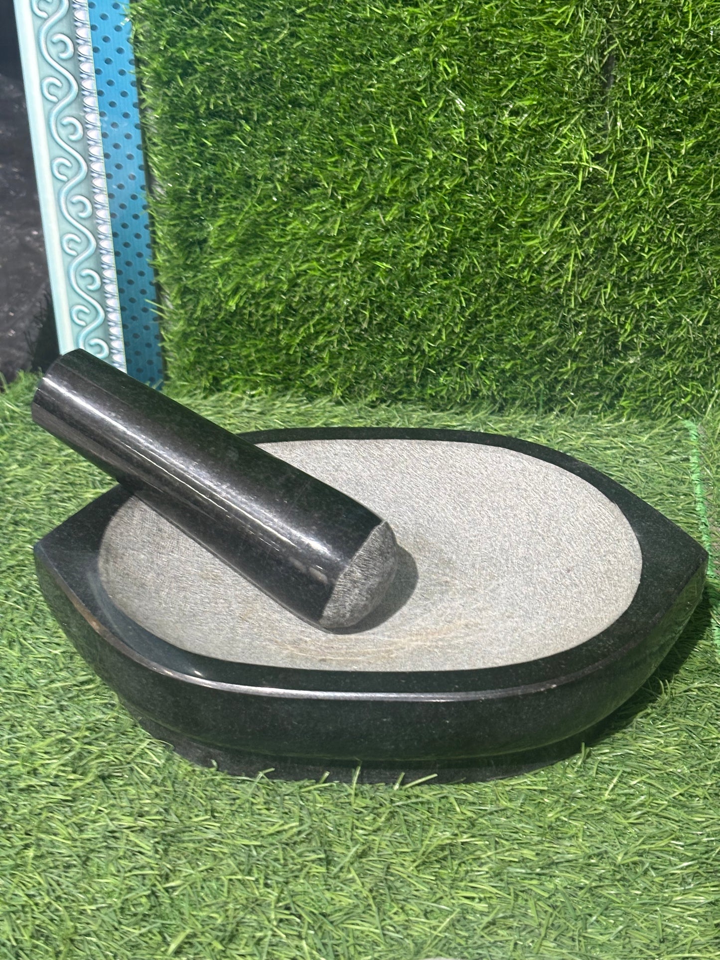 Leaf Mortar and Pestle (Kalvam)